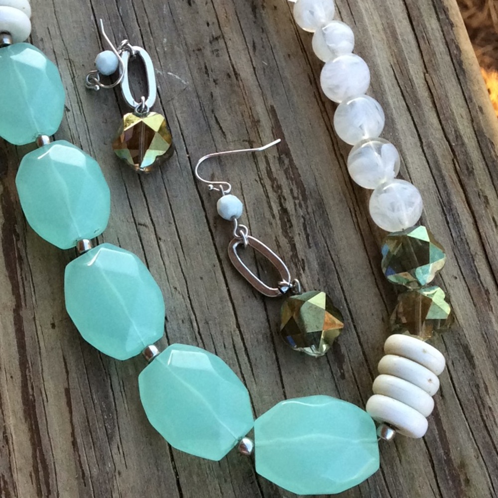 Unique Statement Necklace With Earrings - image 1